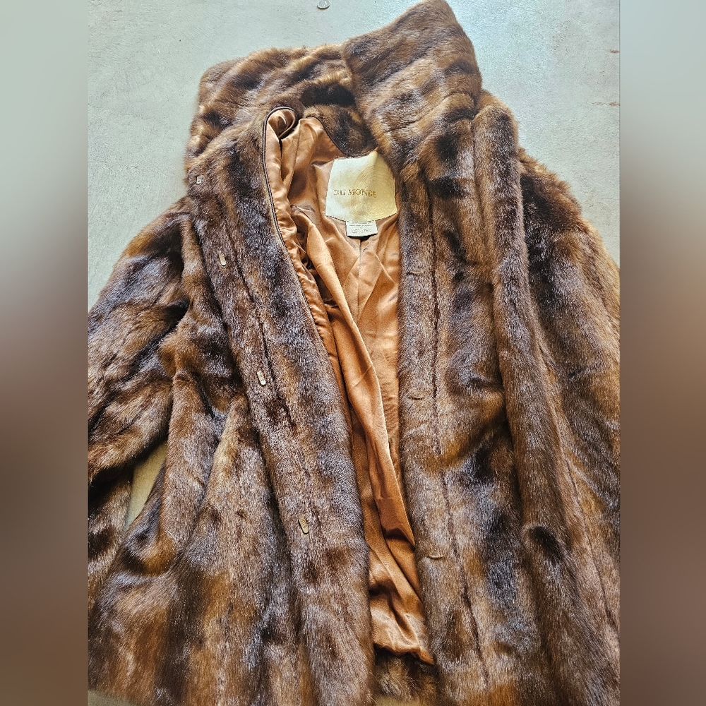 Du Monde size L